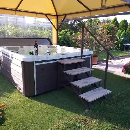 - Balaton 18797 * Balatonfůzfő