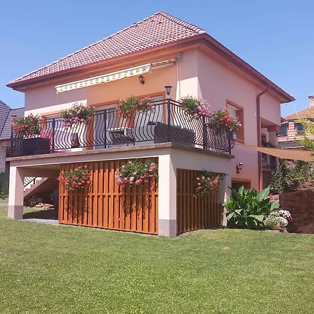 - Balaton 18797 Balatonfůzfő