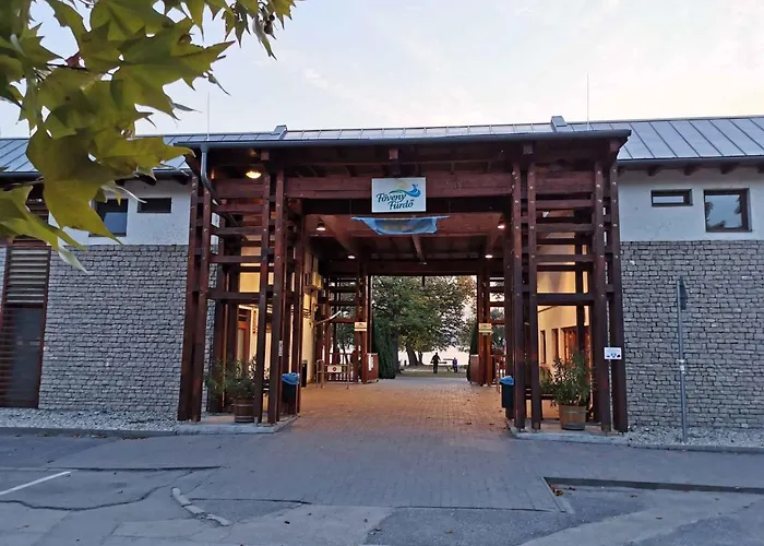 - Balaton 18797 بيت للعطل